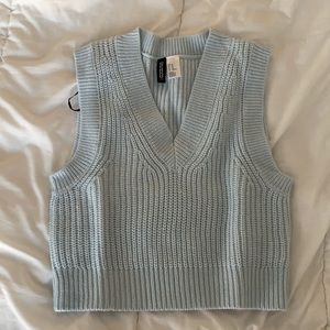 H&M sweater vest